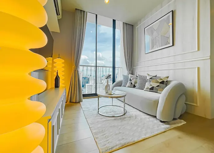 Cbd Living 2 Bedroom ︱prime Sukhumvit ︱walk To Bts Asok & Mrt Skv ︱ultrawi-fi Apartment Bangkok