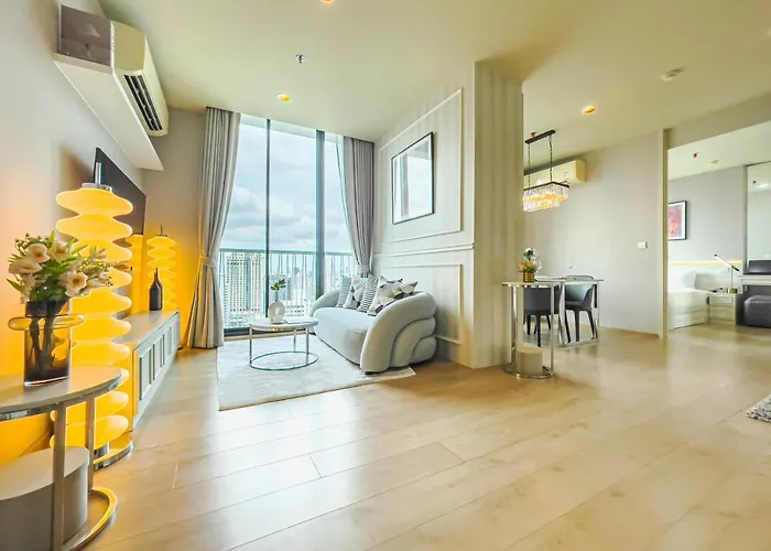 Cbd Living 2 Bedroom ︱prime Sukhumvit ︱walk To Bts Asok & Mrt Skv ︱ultrawi-fi