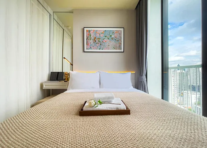 Apartment Cbd Living 2 Bedroom ︱prime Sukhumvit ︱walk To Bts Asok & Mrt Skv ︱ultrawi-fi *