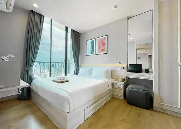 Cbd Living 2 Bedroom ︱prime Sukhumvit ︱walk To Bts Asok & Mrt Skv ︱ultrawi-fi