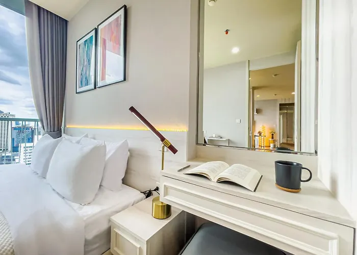 Cbd Living 2 Bedroom ︱prime Sukhumvit ︱walk To Bts Asok & Mrt Skv ︱ultrawi-fi * Bangkok