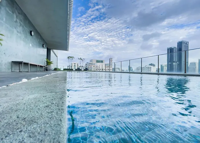 Apartment Cbd Living 2 Bedroom ︱prime Sukhumvit ︱walk To Bts Asok & Mrt Skv ︱ultrawi-fi Bangkok