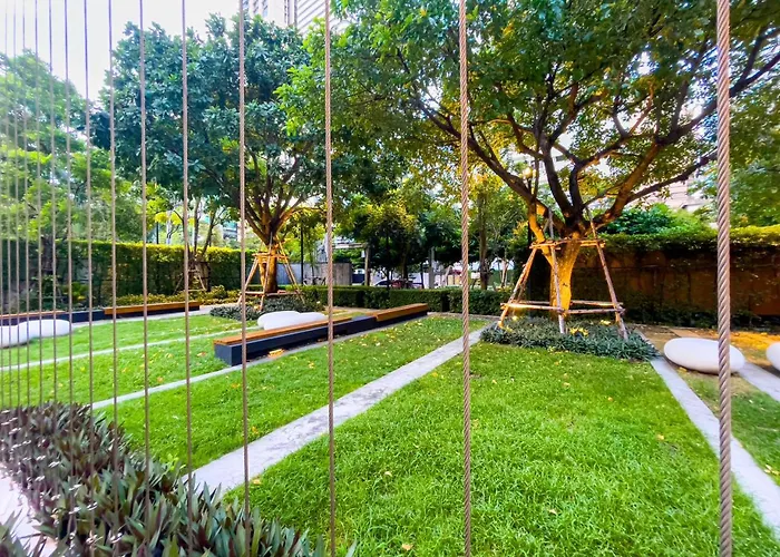 Cbd Living 2 Bedroom ︱prime Sukhumvit ︱walk To Bts Asok & Mrt Skv ︱ultrawi-fi * Bangkok